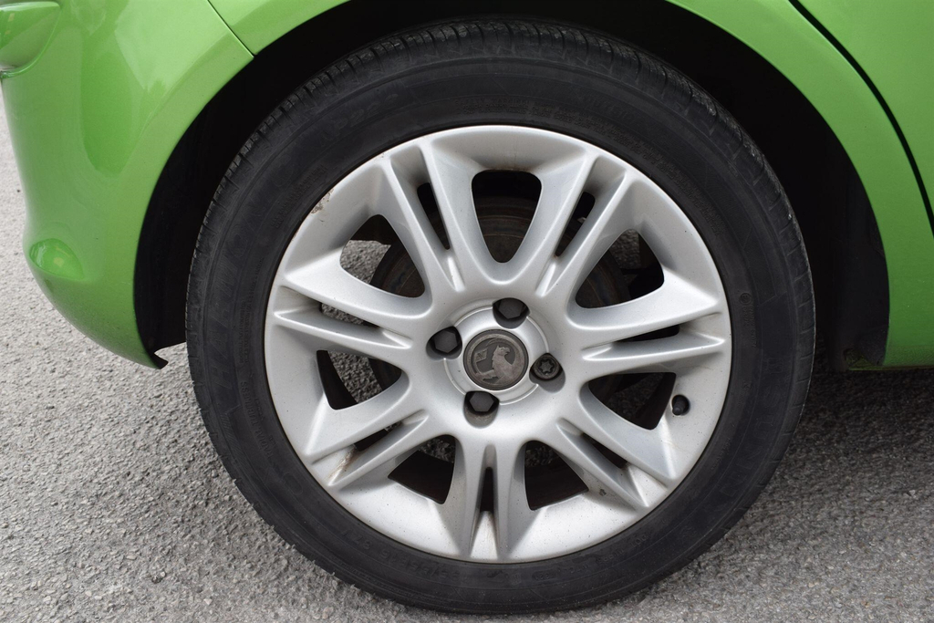 Vauxhall Corsa 1.2 16V Energy Hatchback Euro 5 Green #12