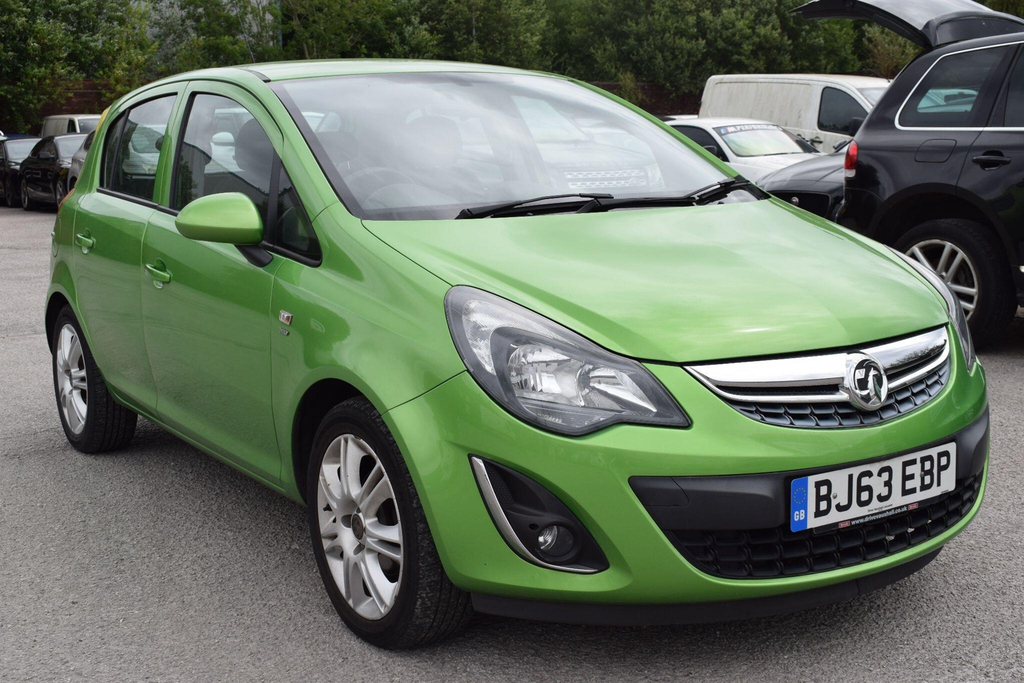 Vauxhall Corsa 1.2 16V Energy Hatchback Euro 5 Green #7