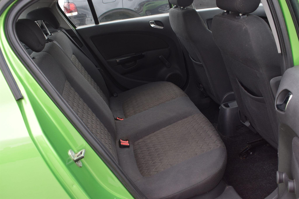 Vauxhall Corsa 1.2 16V Energy Hatchback Euro 5 Green #18