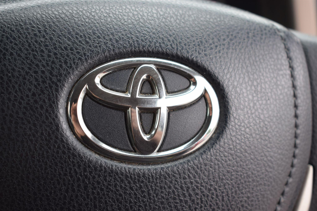 Toyota Rav 4 2.0 D-4d Icon Suv 4Wd Nav 137 Brown #26