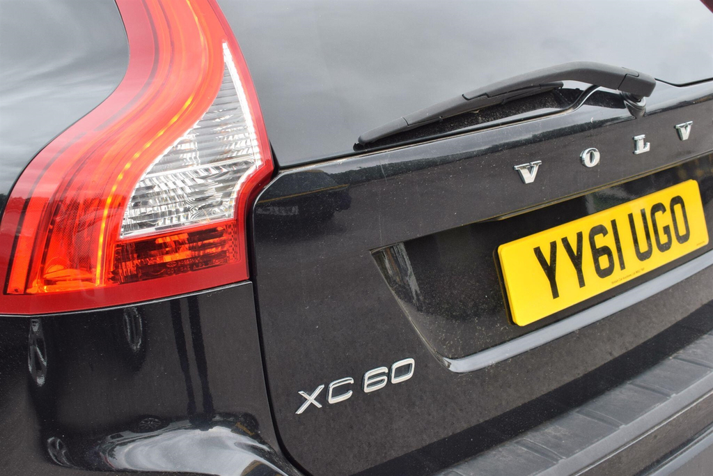 Volvo XC60 2.4 D5 R-design Awd Euro 5 Ss Black #6