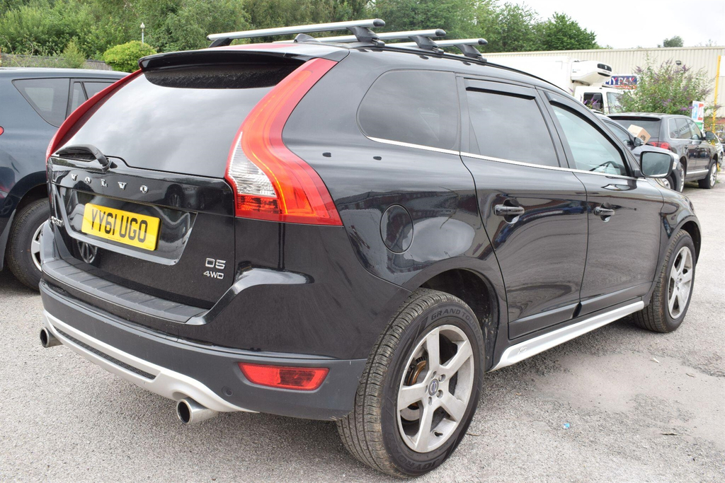 Volvo XC60 2.4 D5 R-design Awd Euro 5 Ss Black #2