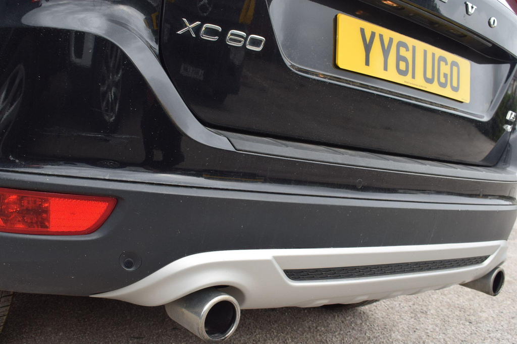 Volvo XC60 2.0 D3drive R-design Suv Euro 5 Black #13