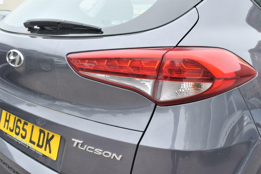 Hyundai Tucson 1.7 Crdi Blue Drive Se Nav Euro 6 Ss Grey #6