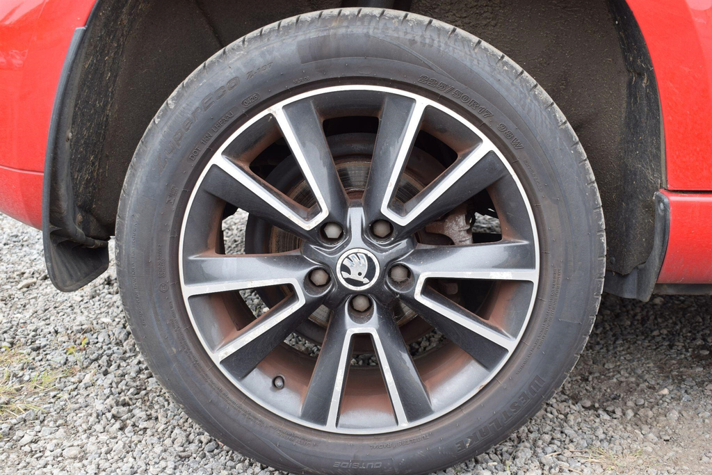 Skoda Yeti Suv 1.2 Tsi S Outdoor Euro 5 201414 Silver #13