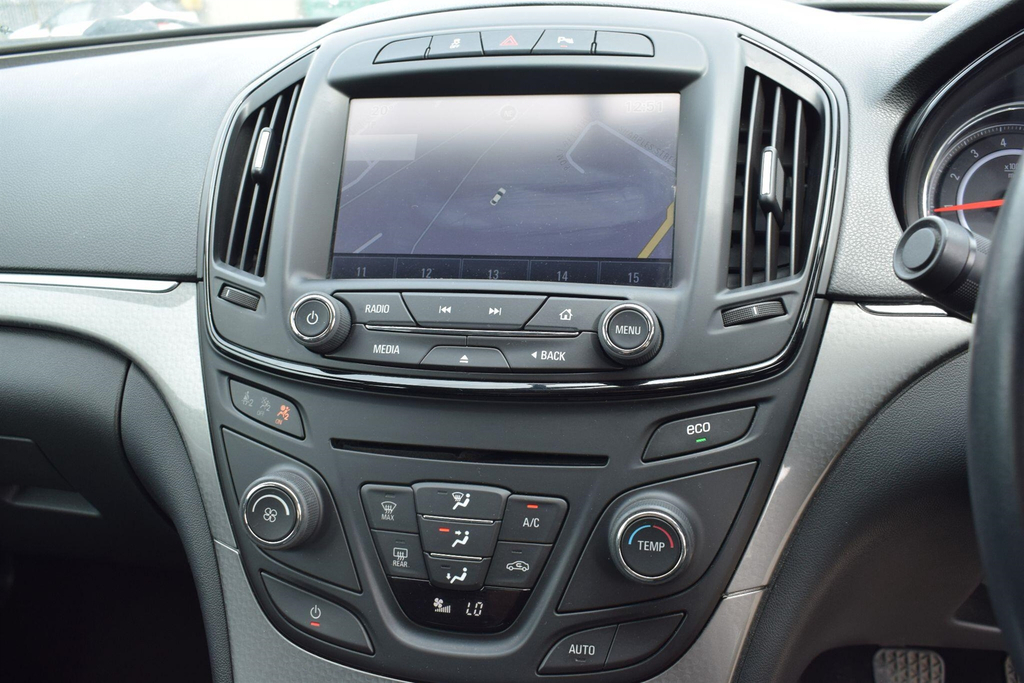 Vauxhall Insignia 2.0 Cdti Ecoflex Design Nav Euro 5 Ss White #4