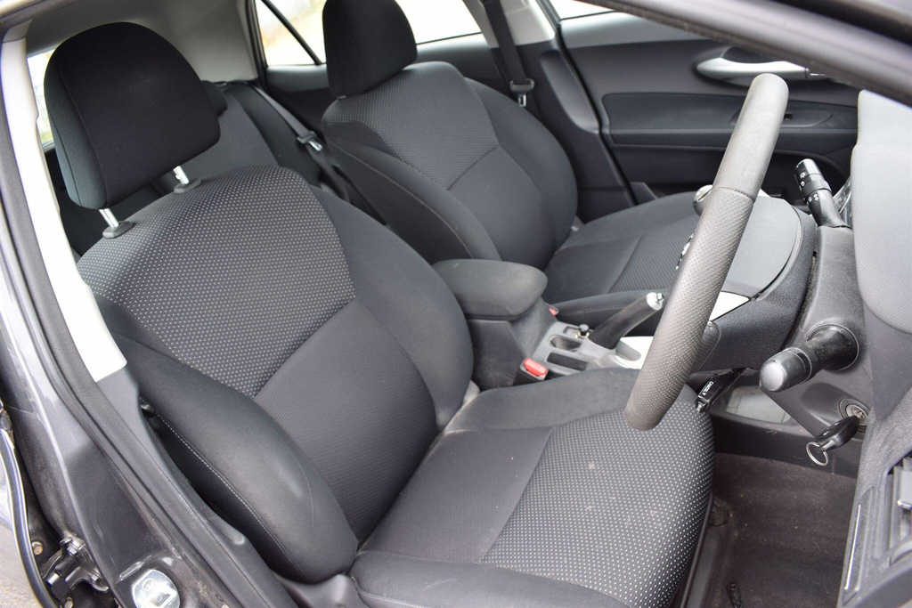 Toyota Auris 1.8 Vvt-h T4 Cvt Euro 5 Ss White #14