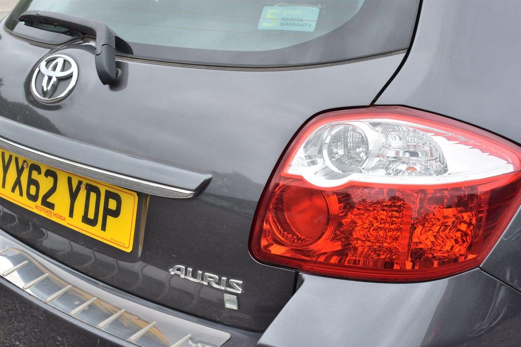 Toyota Auris 1.8 Vvt-h T4 Cvt Euro 5 Ss White #7