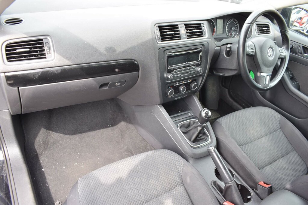 Volkswagen Jetta 1.4 Tsi Se Saloon Dsg Euro 5 160 Ps Red #15