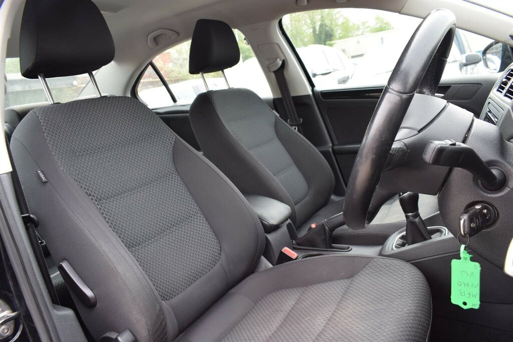 Volkswagen Jetta 1.4 Tsi Se Saloon Dsg Euro 5 160 Ps Red #25