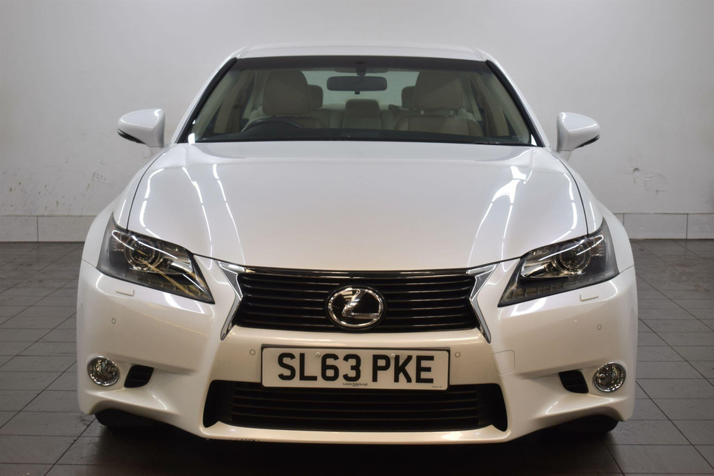 Lexus GS Luxury White #16