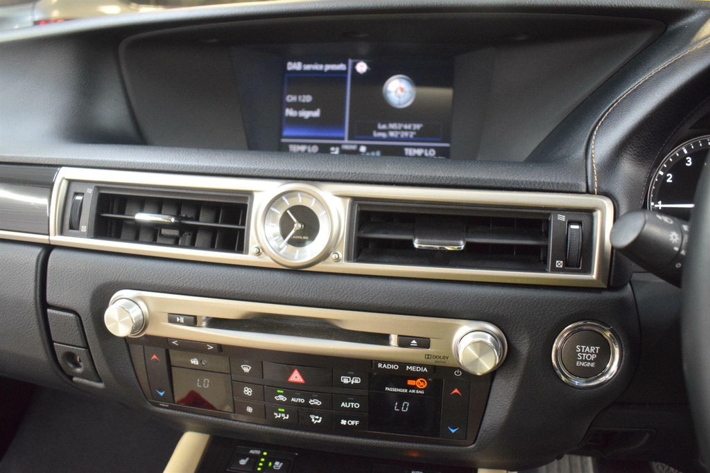 Lexus GS Luxury White #38
