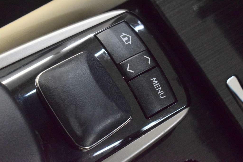 Lexus GS Luxury White #66