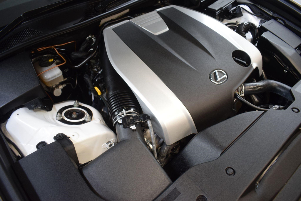 Lexus GS Luxury White #28