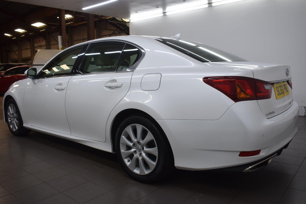 Lexus GS Luxury White #21