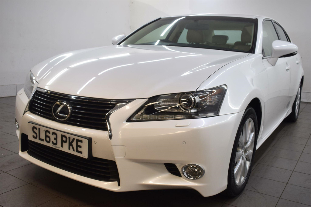 Lexus GS Luxury White #14
