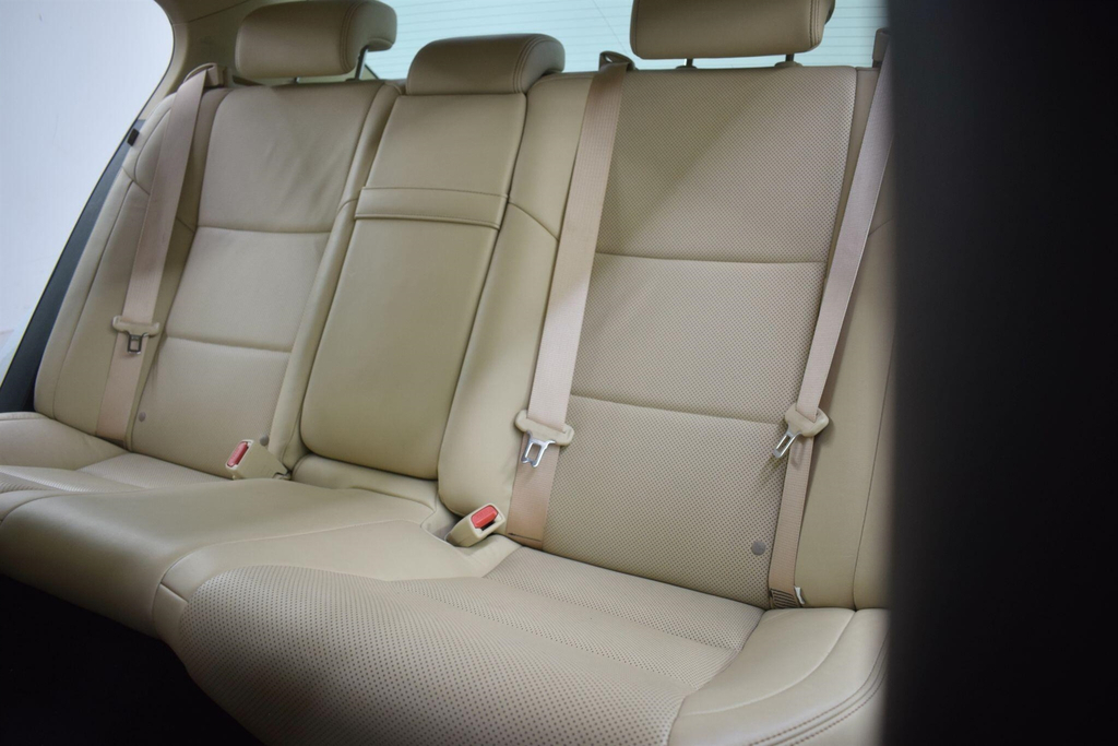 Lexus GS Luxury White #51