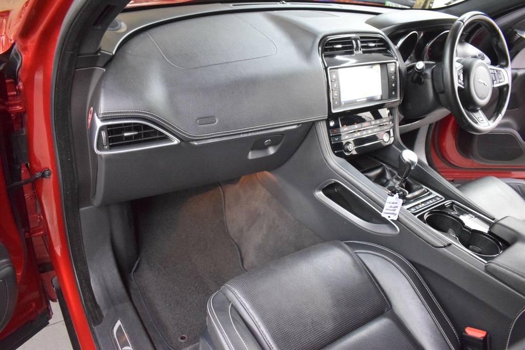 Jaguar F-Pace 2.0 D165 R-sport Euro 6 Ss Red #3