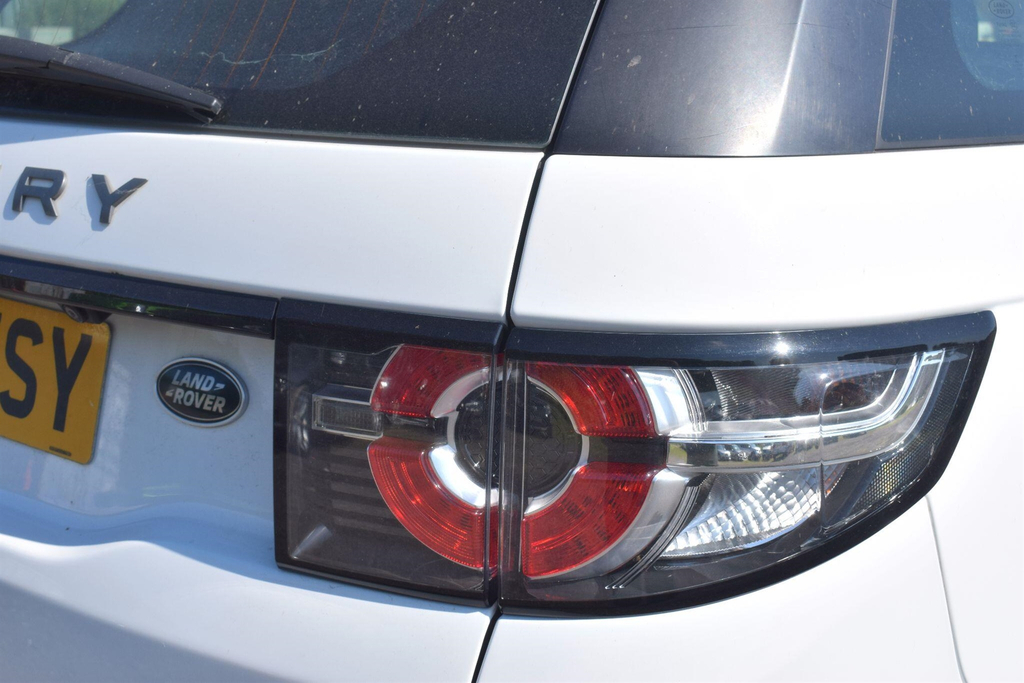 Land Rover Discovery Sport 2.0 Ed4 Se Tech Euro 6 Ss 5 Seat White #6