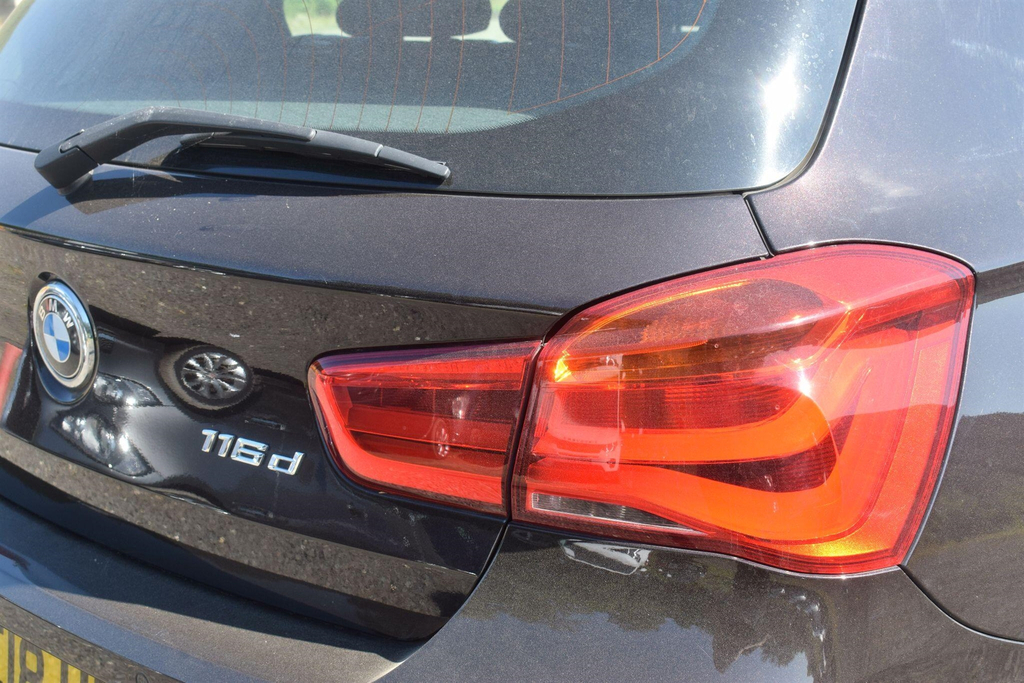 BMW 1 Series 1.5 116D Se Business Euro 6 Ss Brown #6