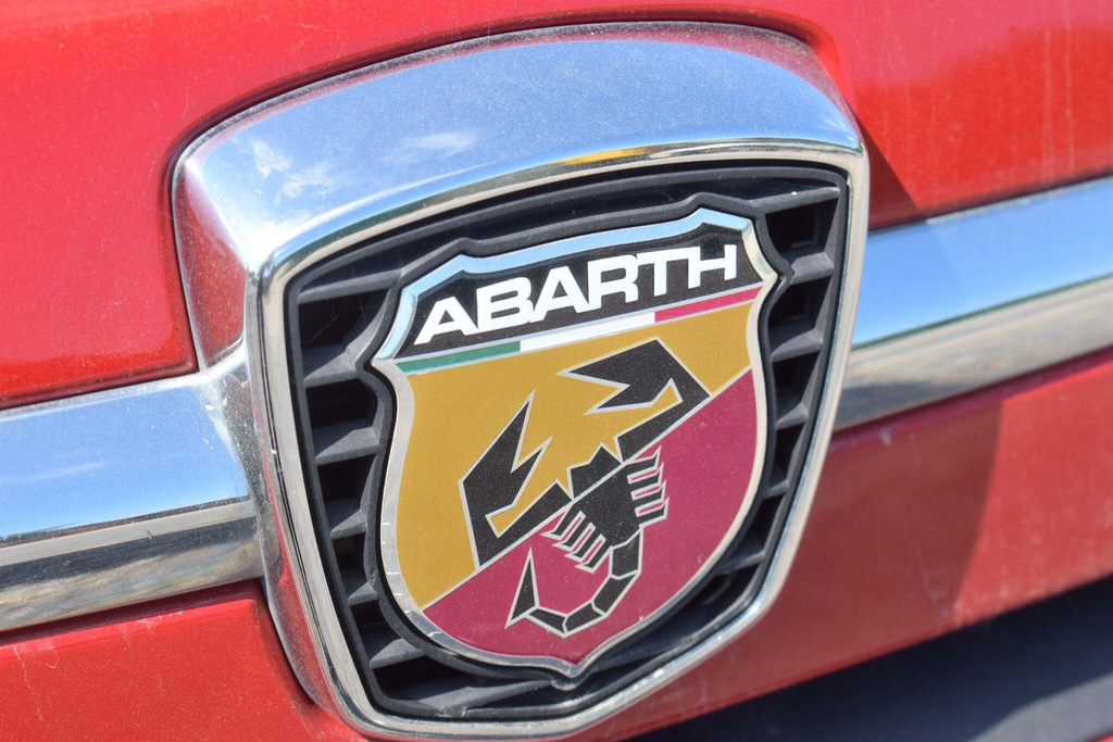 Abarth 595 1.4 T-jet Trofeo Euro 6 Red #6
