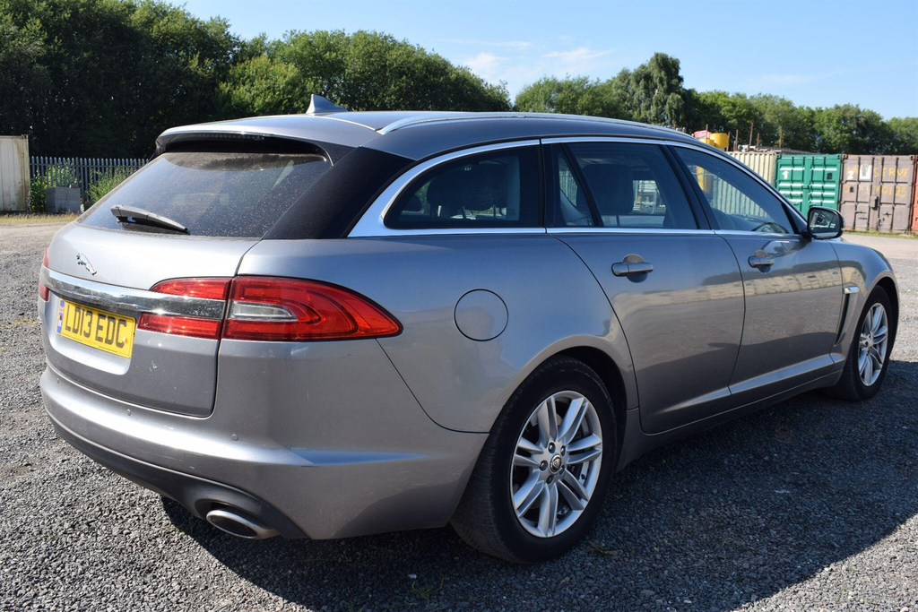 Jaguar XF Estate 2.2D Sport Sportbrake Euro 5 Ss White #15