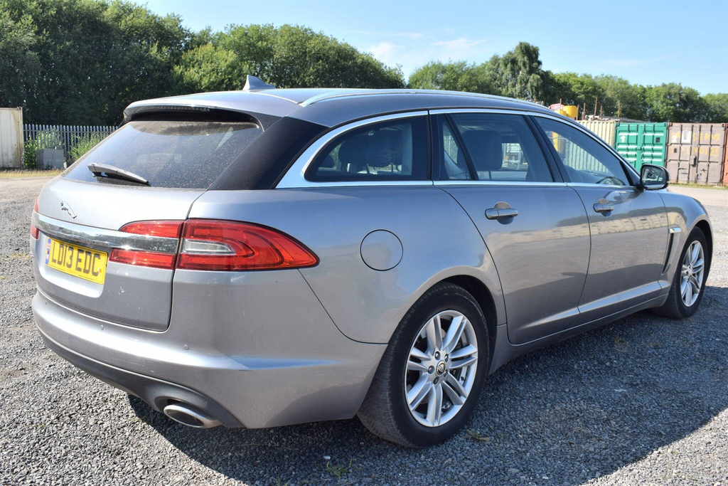 Jaguar XF 2.2D Luxury Sportbrake Euro 5 Ss Grey #2