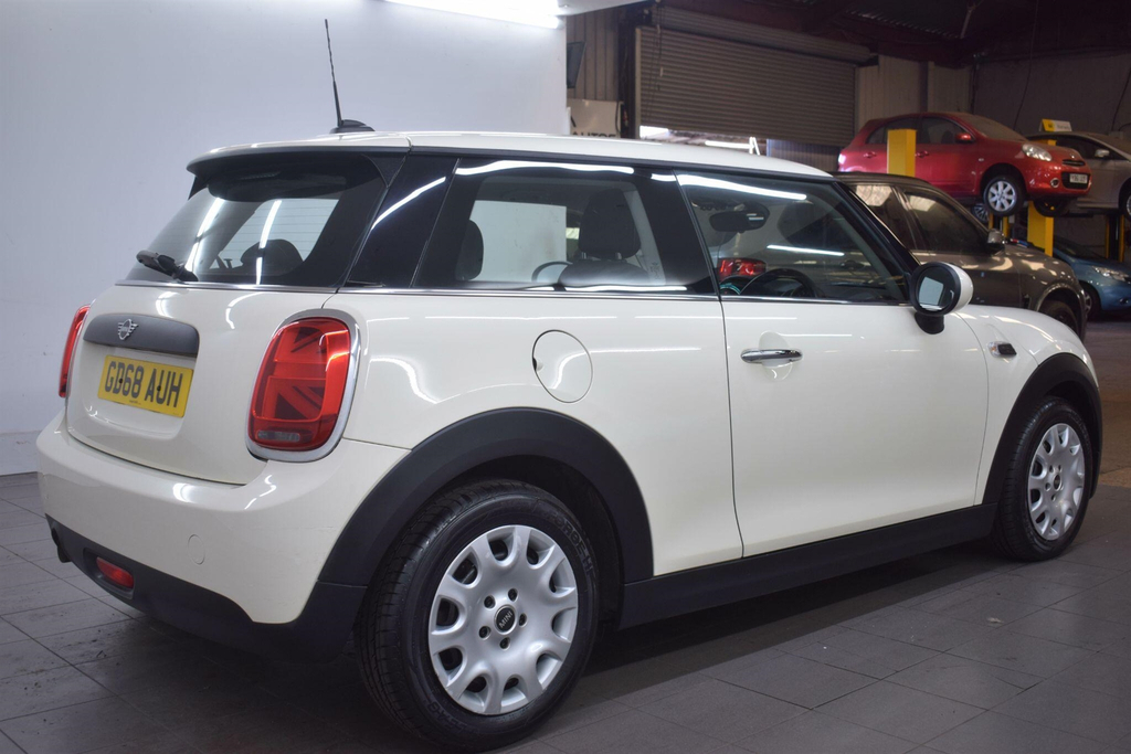 Mini Hatch 1.5 One Classic Euro 6 Ss White #2