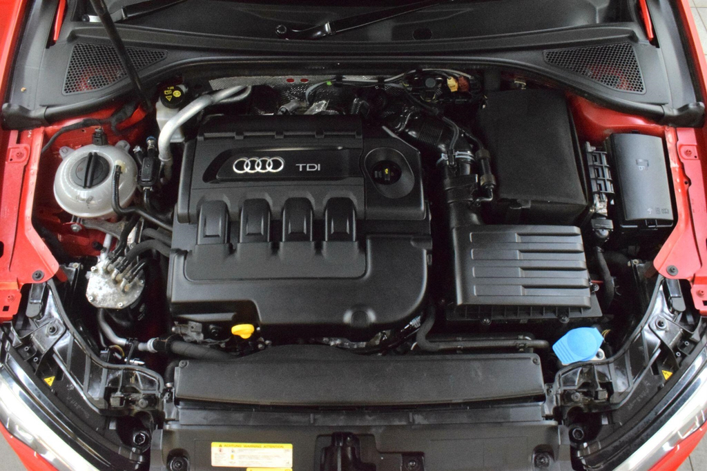 Audi A3 2.0 Tdi S Line Sportback S Tronic Euro 6 Ss Red #4