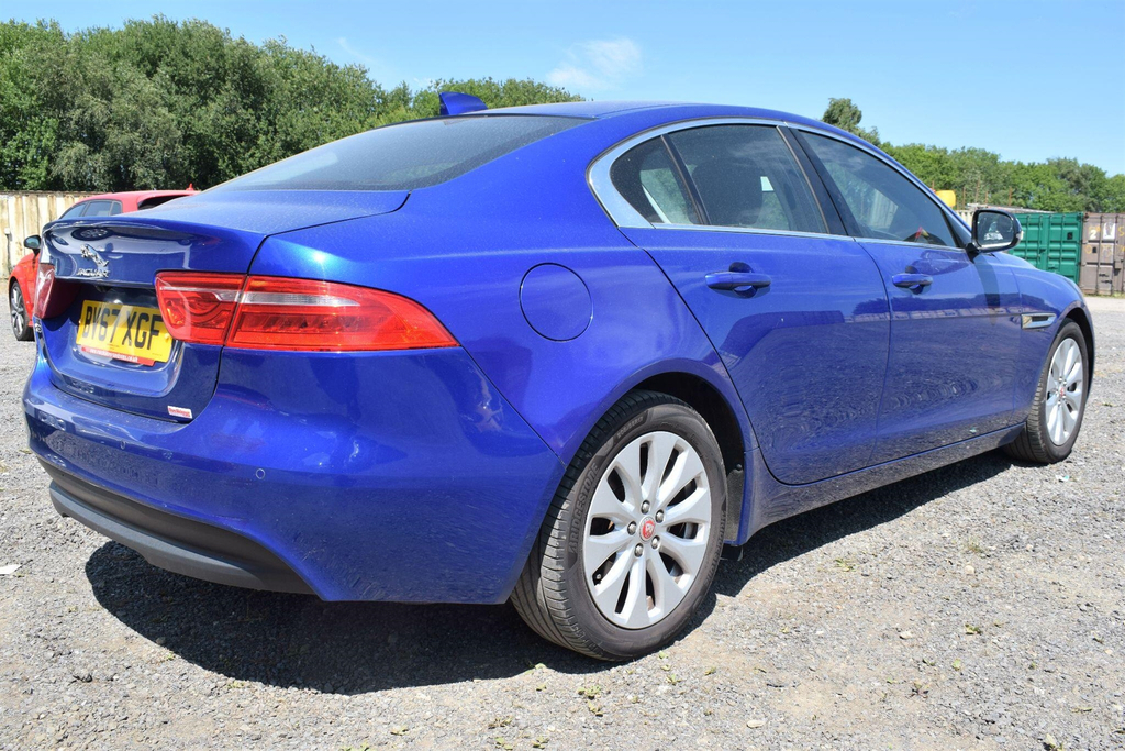 Jaguar XE 2.0D Prestige Euro 6 Ss Blue #2