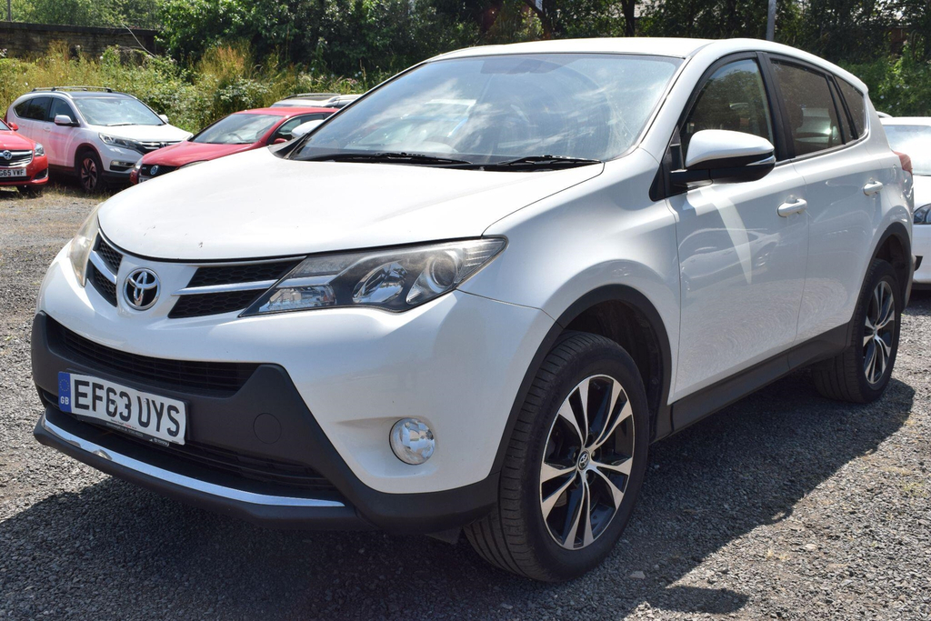 Toyota Rav 4 Suv White #5