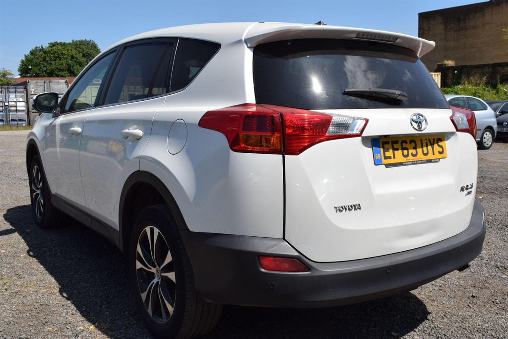 Toyota Rav 4 4 D-4d Icon Red #12