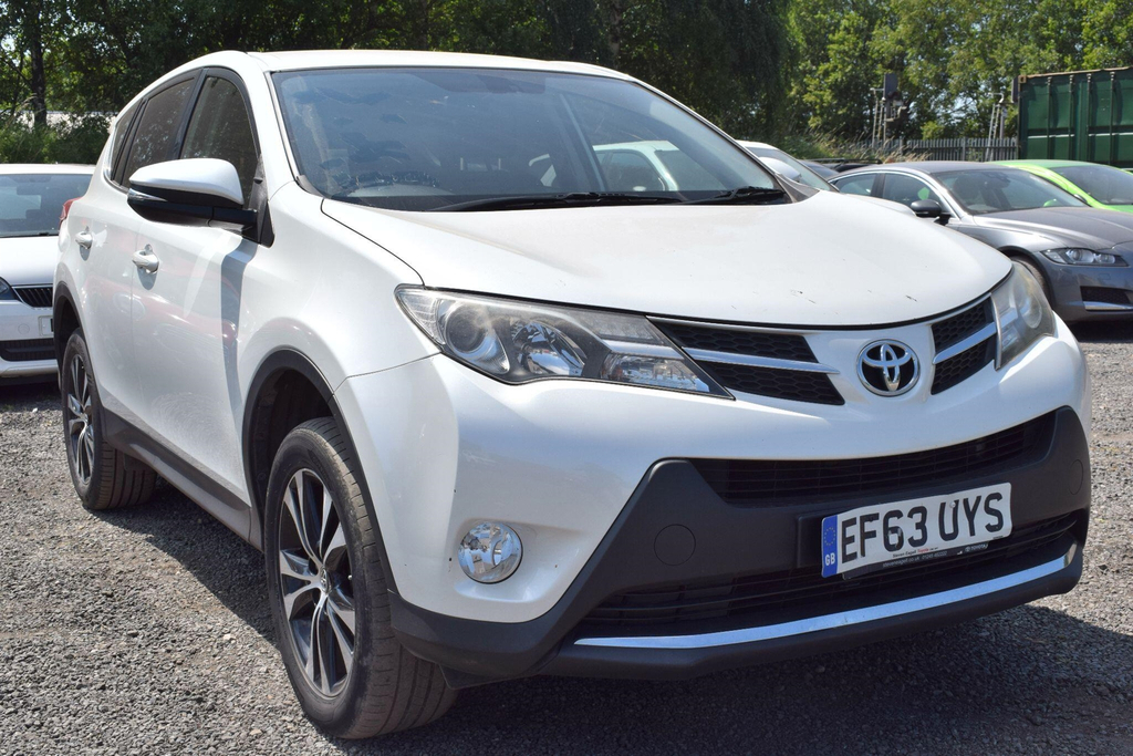 Toyota Rav 4 Suv White