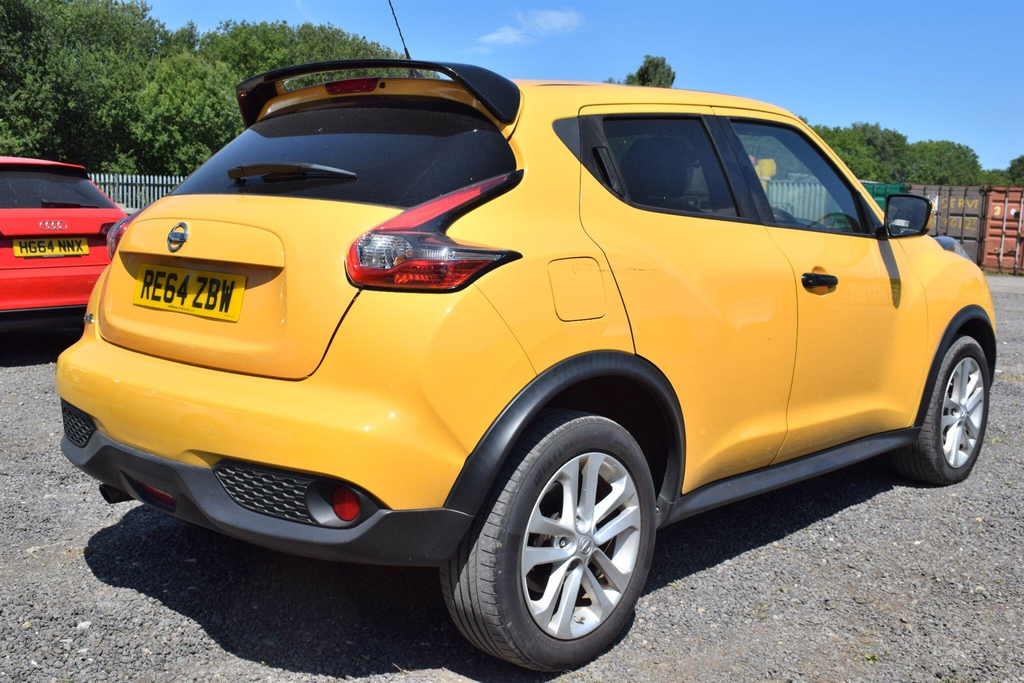 Nissan Juke Tekna White #2