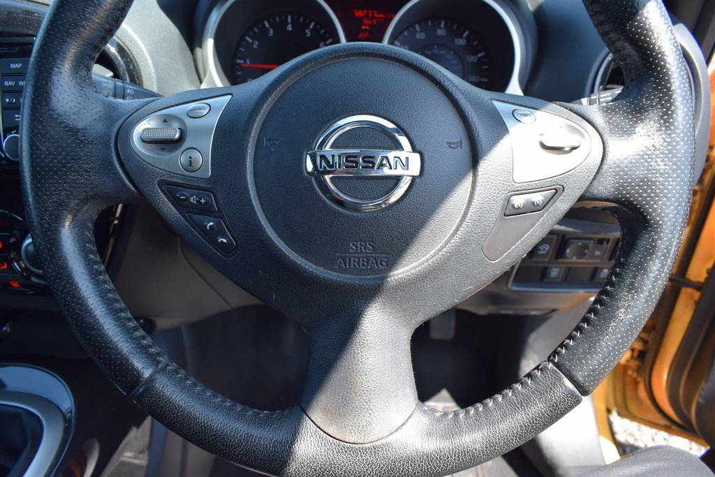 Nissan Juke Tekna White #27