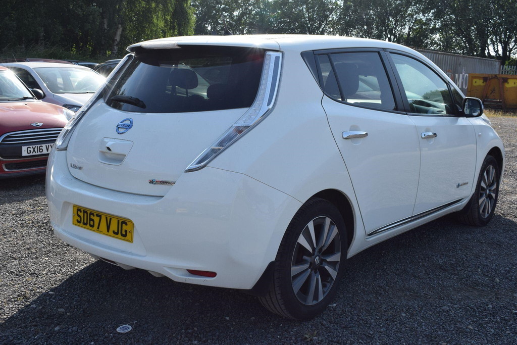 Nissan Leaf 30Kwh Tekna Red #19