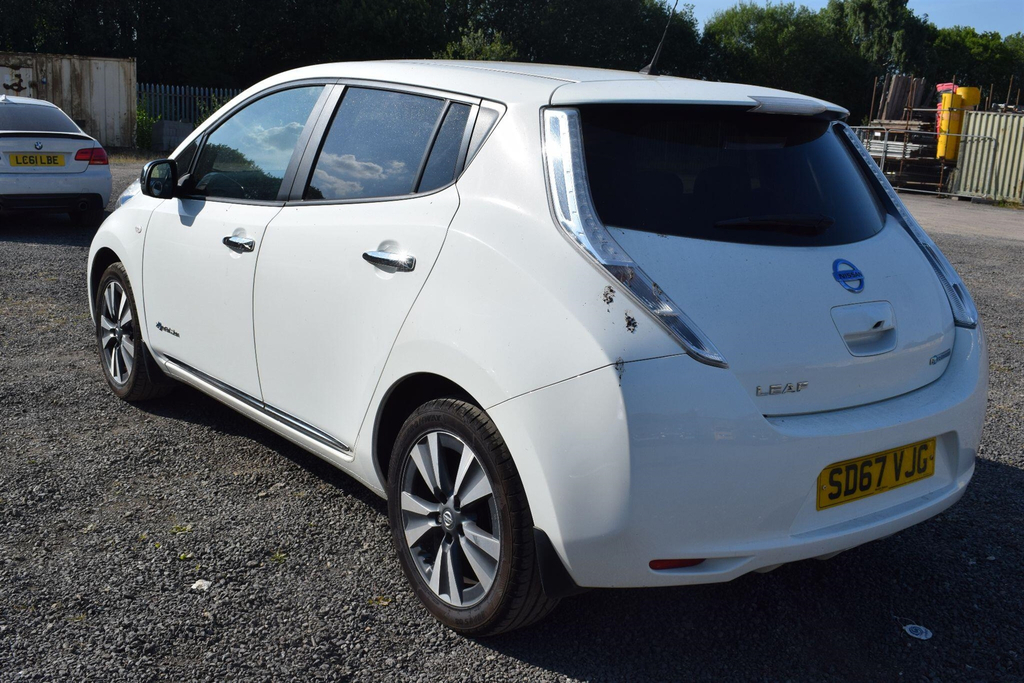 Nissan Leaf 30Kwh Tekna Red #16