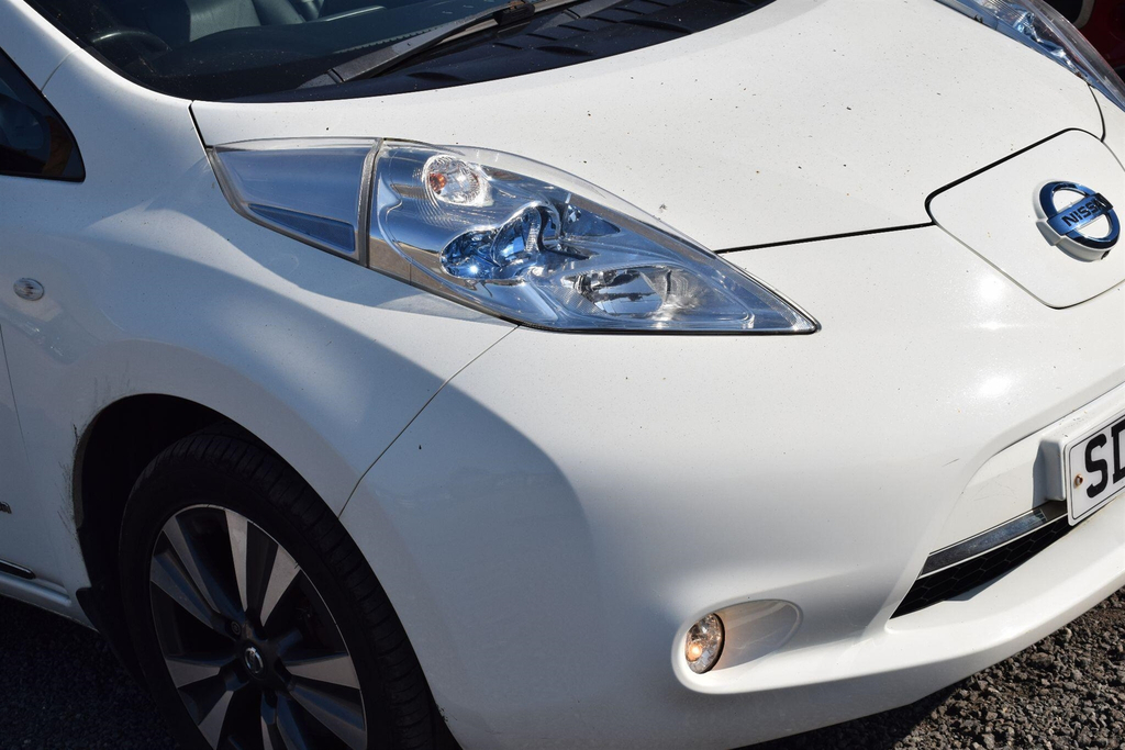 Nissan Leaf 30Kwh Tekna Red #13