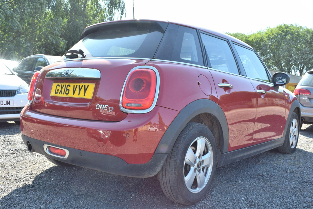 Mini Hatch 1.5 One D Euro 6 Ss GX16VYY Red #2
