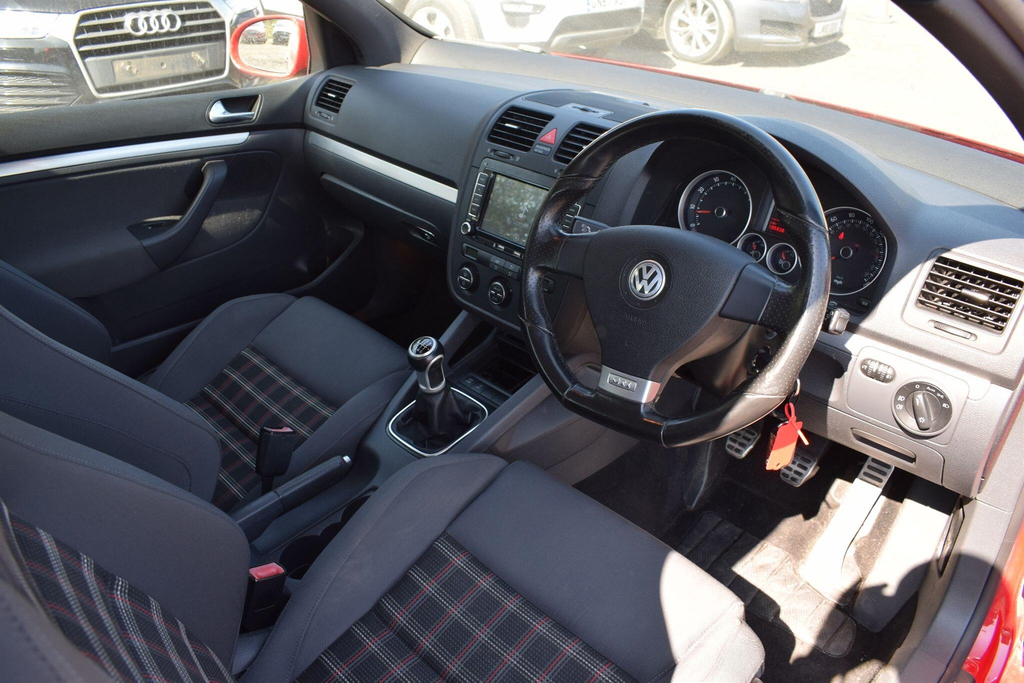 Volkswagen Golf 2.0 Gti Black #3