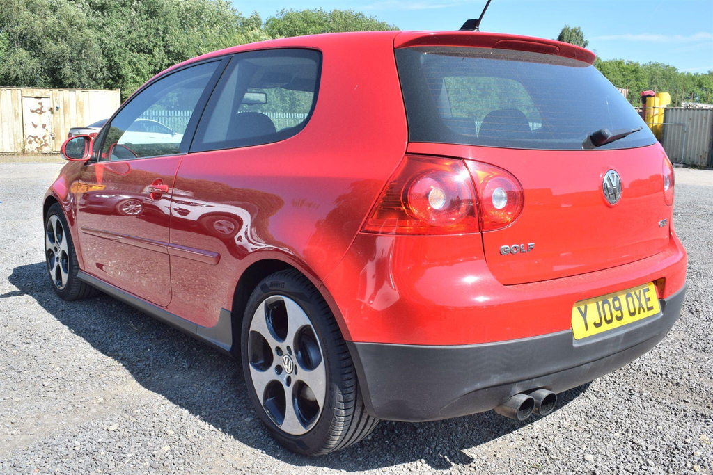 Volkswagen Golf 2.0 Gti Black #11