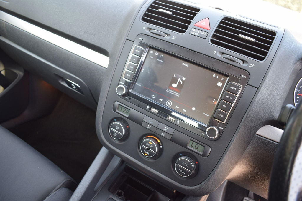 Volkswagen Golf 2.0 Gti Black #4
