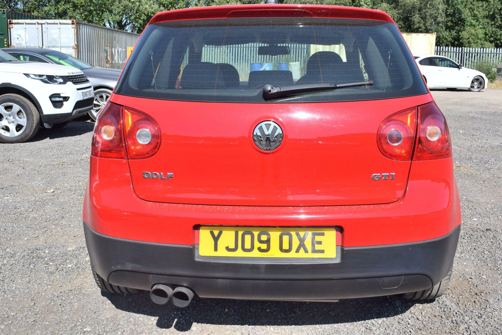 Volkswagen Golf 2.0 Gti Black #12
