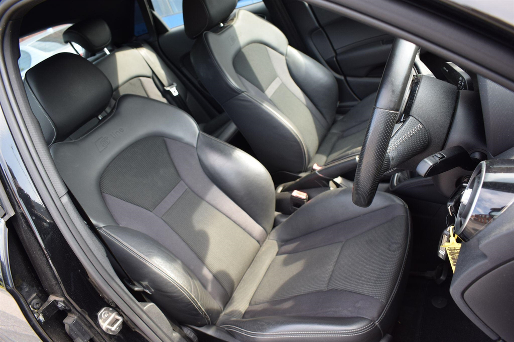 Audi A1 1.4 Tfsi Sport Red #19