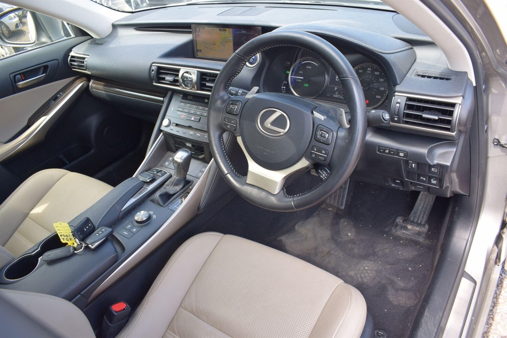 Lexus IS 2.5 Premier E-cvt Euro 6 Ss Silver #3