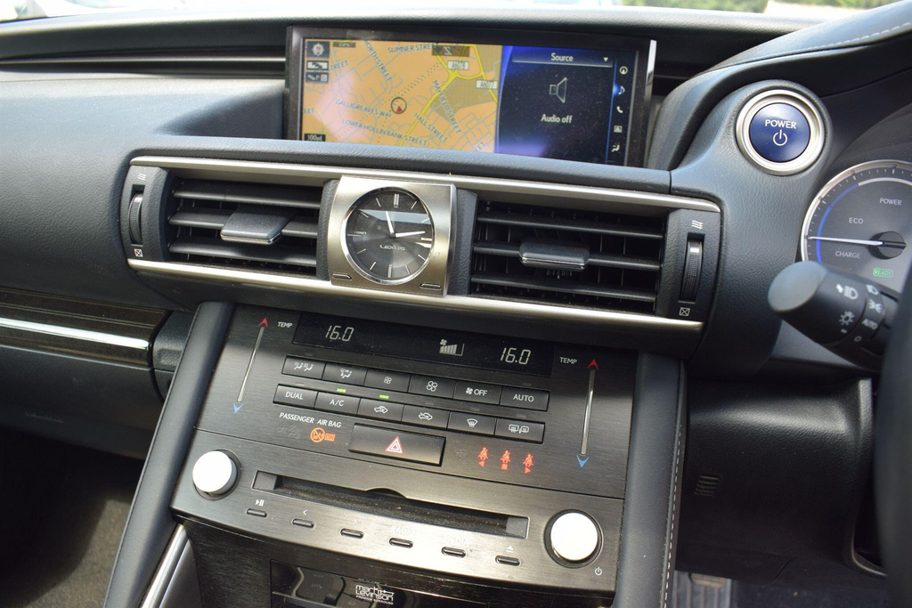 Lexus IS 2.5 Premier E-cvt Euro 6 Ss Silver #4