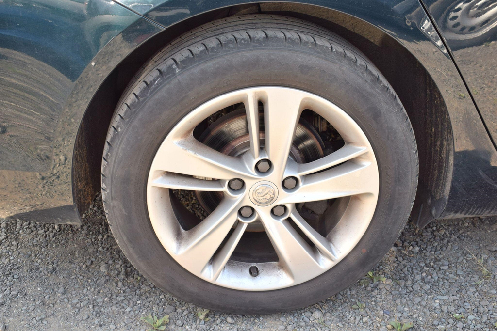 Vauxhall Insignia Estate Green #13