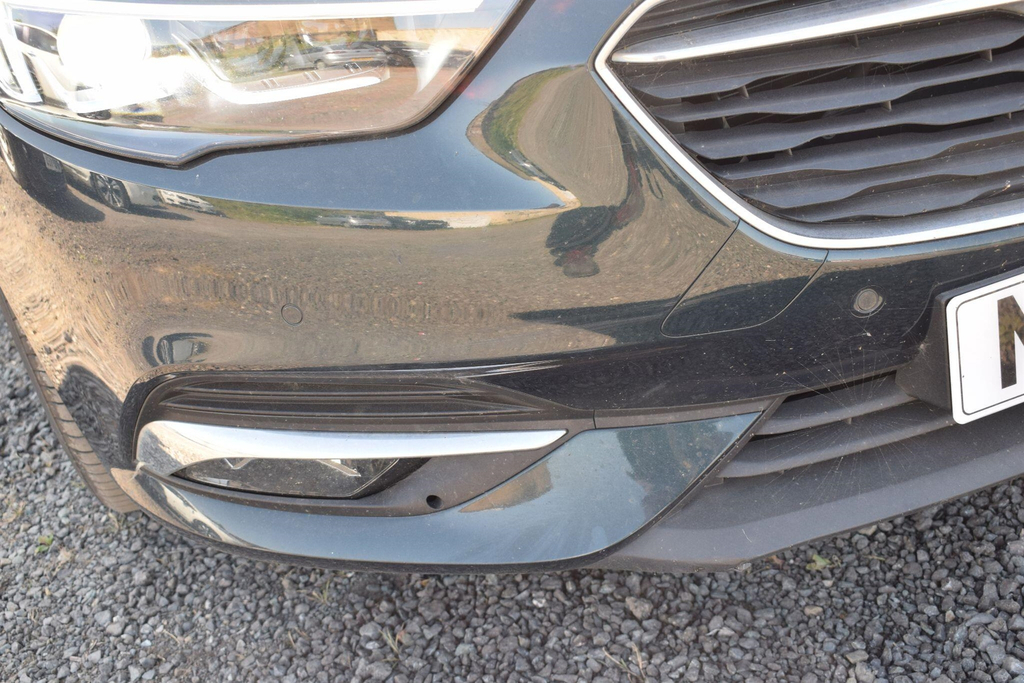 Vauxhall Insignia Estate Green #16