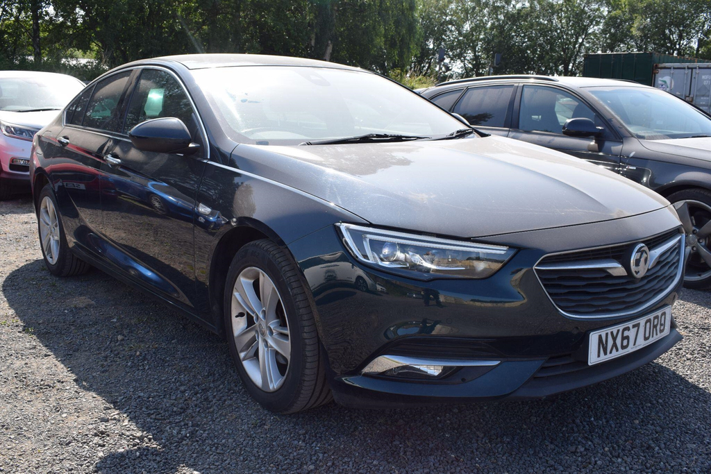 Vauxhall Insignia Estate Green #12