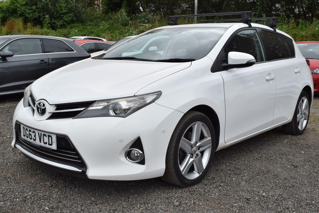 Toyota Auris 1.6 V-matic Excel Euro 5 White #5